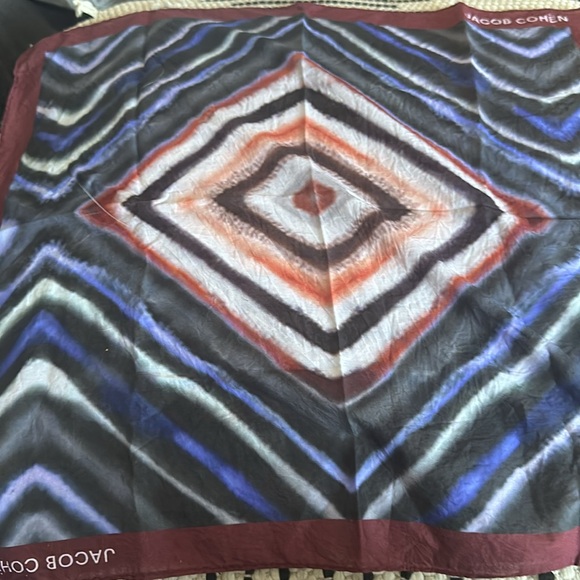 Scarf - Picture 2 of 6